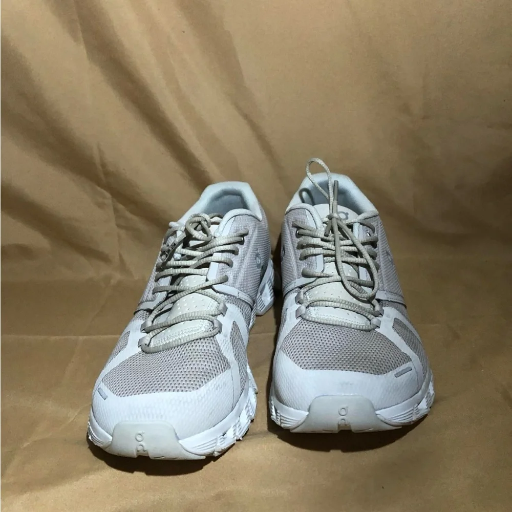 On Running Cloud 5 Running Shoes